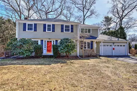 367 New Meadow Rd, Barrington, RI 02806