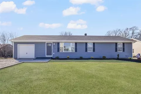 218 Bristol Ferry Rd, Portsmouth, RI 02871