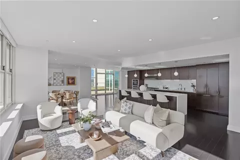 1 W Exchange St #3102, Providence, RI 02903