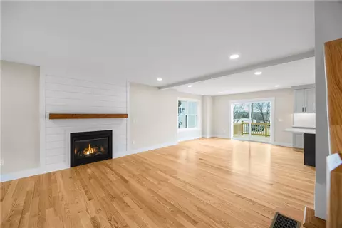 Living - 89 St Agnes Ave, Woonsocket, RI 02895 photo 1 of 4