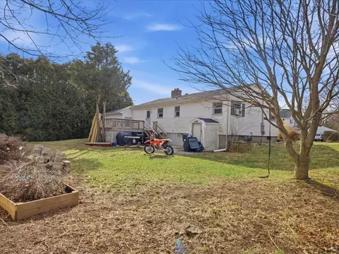 Exterior - 21 North Dr, Westerly, RI 02891 photo 6 of 6
