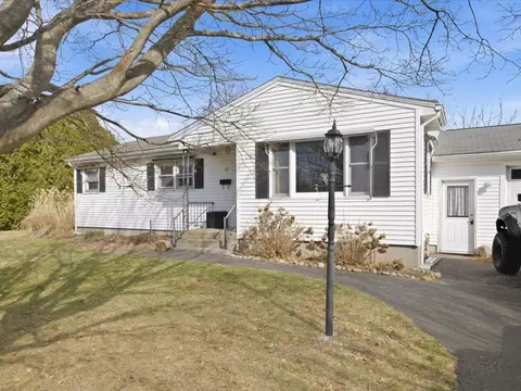 Exterior - 21 North Dr, Westerly, RI 02891 photo 2 of 6