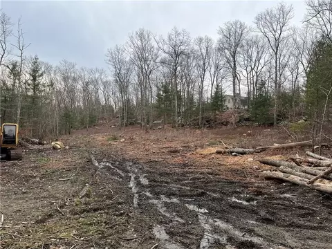 234 John Potter Rd, West Warwick, RI 02817