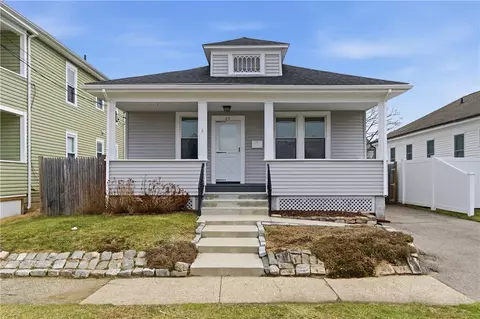 49 Harcourt Ave, Pawtucket, RI 02861