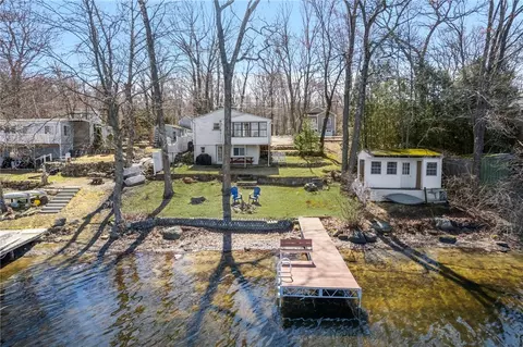 446 Lake Washington Dr, Glocester, RI 02814