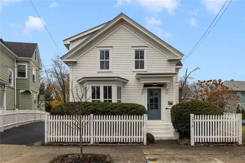 214 Camp St, Providence, RI 02906