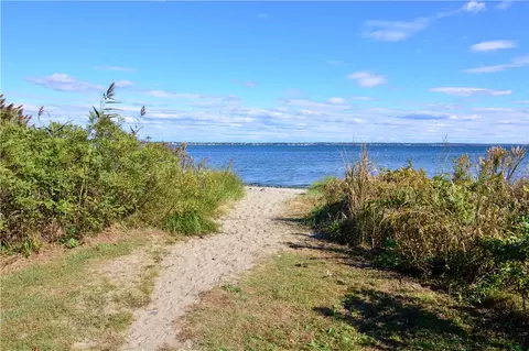 View/Area - 25 Webb Ave, Warwick, RI 02889 photo 1 of 3