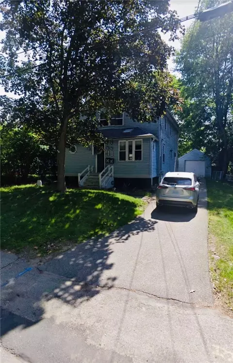 115 Irving Rd, Warwick, RI 02888