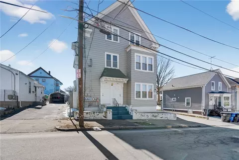 108 Sumner Ave, Central Falls, RI 02863