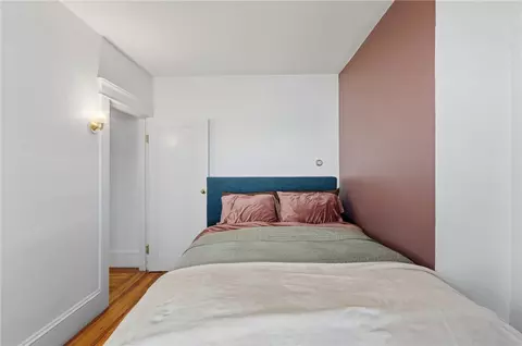 Bedroom - 68 Packard Ave, Warwick, RI 02886 photo 2 of 4