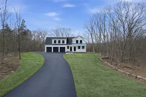 164 Scott Rd, Cumberland, RI 02864