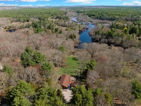 130 Woodville Rd, Hope Valley, RI 02832