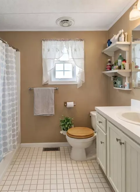 Bath - 77 Wright Way, Coventry, RI 02816 photo 2 of 2