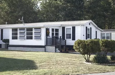 77 Wright Way, Coventry, RI 02816