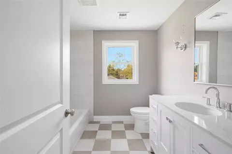 Bath - 73 Pinehurst Ave, Warwick, RI 02889 photo 6 of 7
