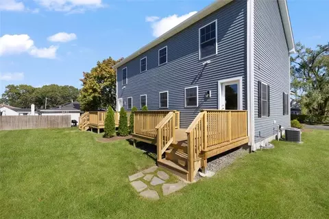 Exterior - 73 Pinehurst Ave, Warwick, RI 02889 photo 6 of 10