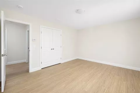 Bedroom - 73 Pinehurst Ave, Warwick, RI 02889 photo 4 of 11