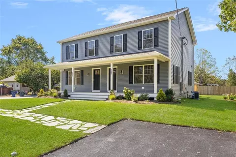 Exterior - 73 Pinehurst Ave, Warwick, RI 02889 photo 9 of 10