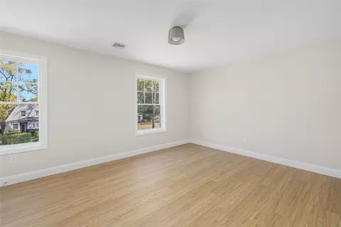 Bedroom - 73 Pinehurst Ave, Warwick, RI 02889 photo 6 of 11