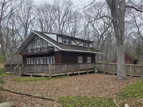 324 Byron Randall Rd, Scituate, RI 02857