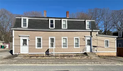 14 Mill St, Hope, RI 02831