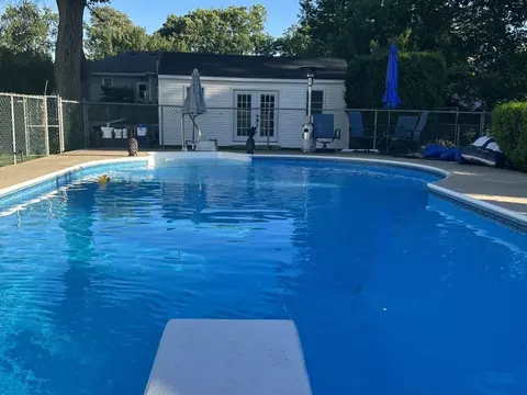 Exterior - 39 Gateway Ct, Warwick, RI 02889 photo 12 of 13
