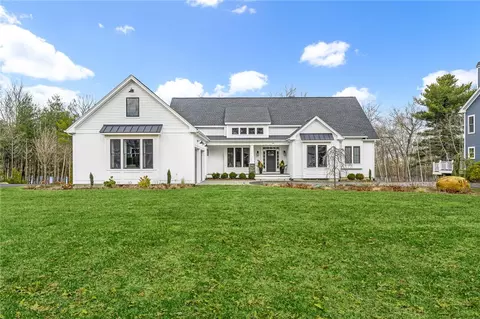 58 Brigade Dr, Saunderstown, RI 02874