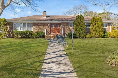 37 Urso Dr, Westerly, RI 02891