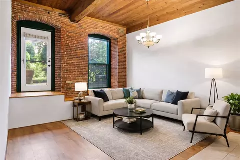 300 Front St #105, Pawtucket, RI 02860