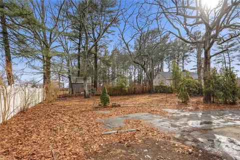 Exterior - 311 Arnold Rd, Coventry, RI 02816 photo 4 of 8