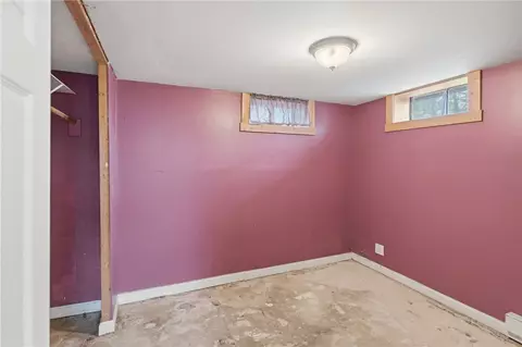 Bedroom - 311 Arnold Rd, Coventry, RI 02816 photo 7 of 8