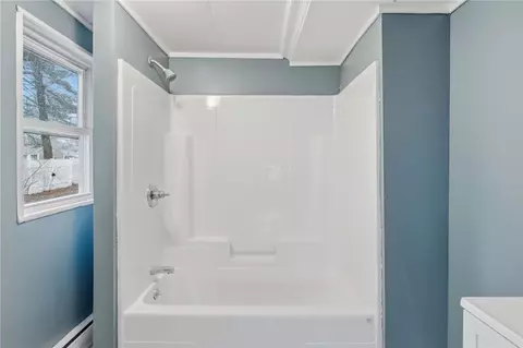 Bath - 311 Arnold Rd, Coventry, RI 02816 photo 1 of 3