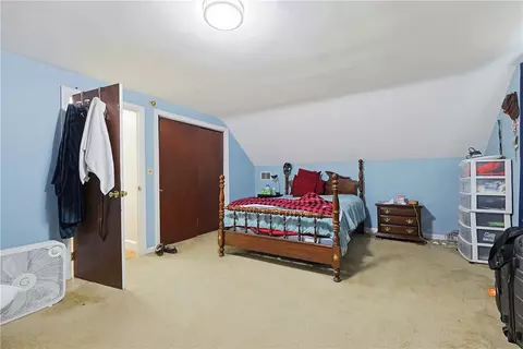 Bedroom - 37 Knowles Dr, Warwick, RI 02888 photo 7 of 11