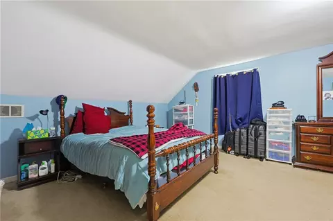 Bedroom - 37 Knowles Dr, Warwick, RI 02888 photo 4 of 11