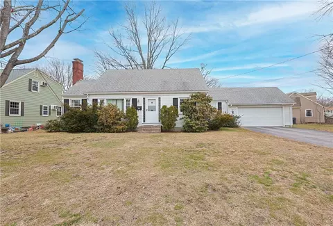 Exterior - 37 Knowles Dr, Warwick, RI 02888 photo 2 of 9