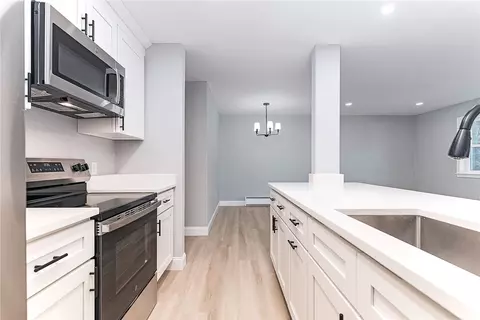 Kitchen - 17 Apache Dr #G, Westerly, RI 02891 photo 2 of 3
