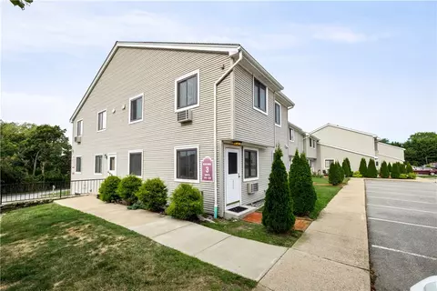 66 Girard Ave #311, Newport, RI 02840