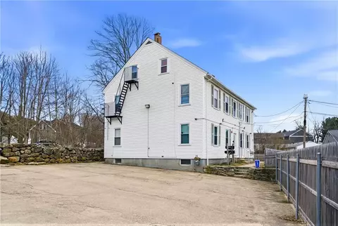 513 Washington St, Coventry, RI 02816