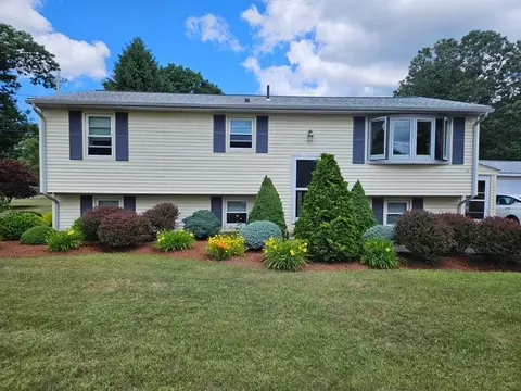 580 Lapham Farm Rd, Mapleville, RI 02839