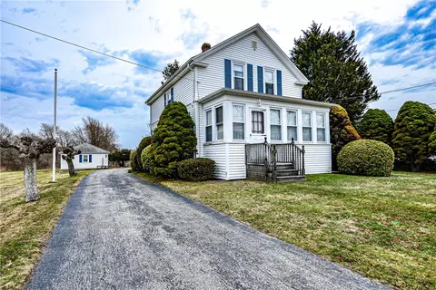 546 Jepson Ln, Middletown, RI 02842