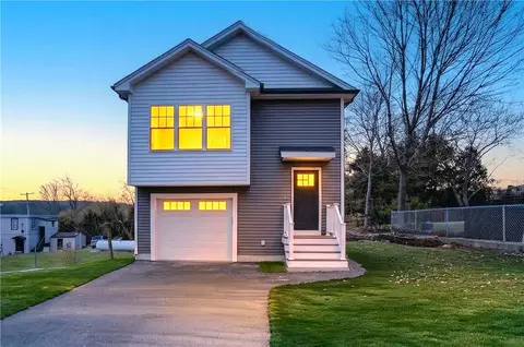 250 Fountain Ave, Johnston, RI 02919