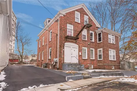 15 Judith St, Providence, RI 02909