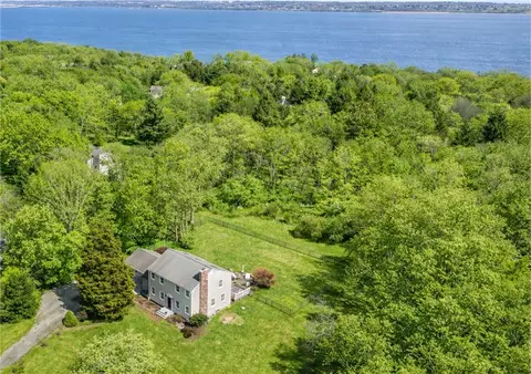 59 Intrepid Ln, Jamestown, RI 02835