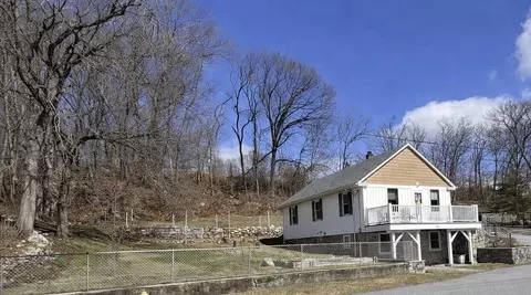 61 Walter Ave, North Providence, RI 02911