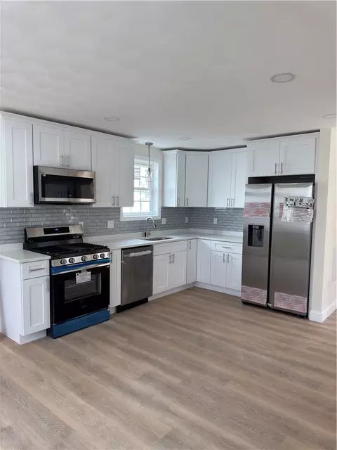 12 Price St, Providence, RI 02907