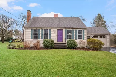 74 Maize Corn Rd, Portsmouth, RI 02871