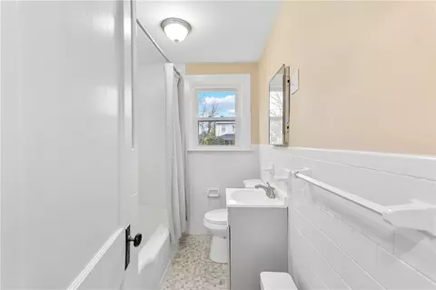 396 Elm St, Warwick, RI 02888 photo 13