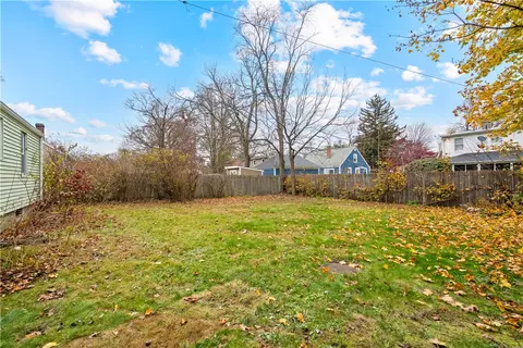 396 Elm St, Warwick, RI 02888 photo 25