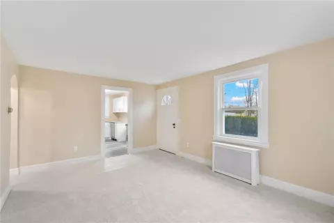 396 Elm St, Warwick, RI 02888 photo 11
