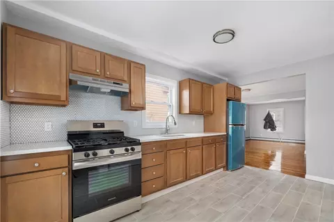 35 Central St, Manville, RI 02838